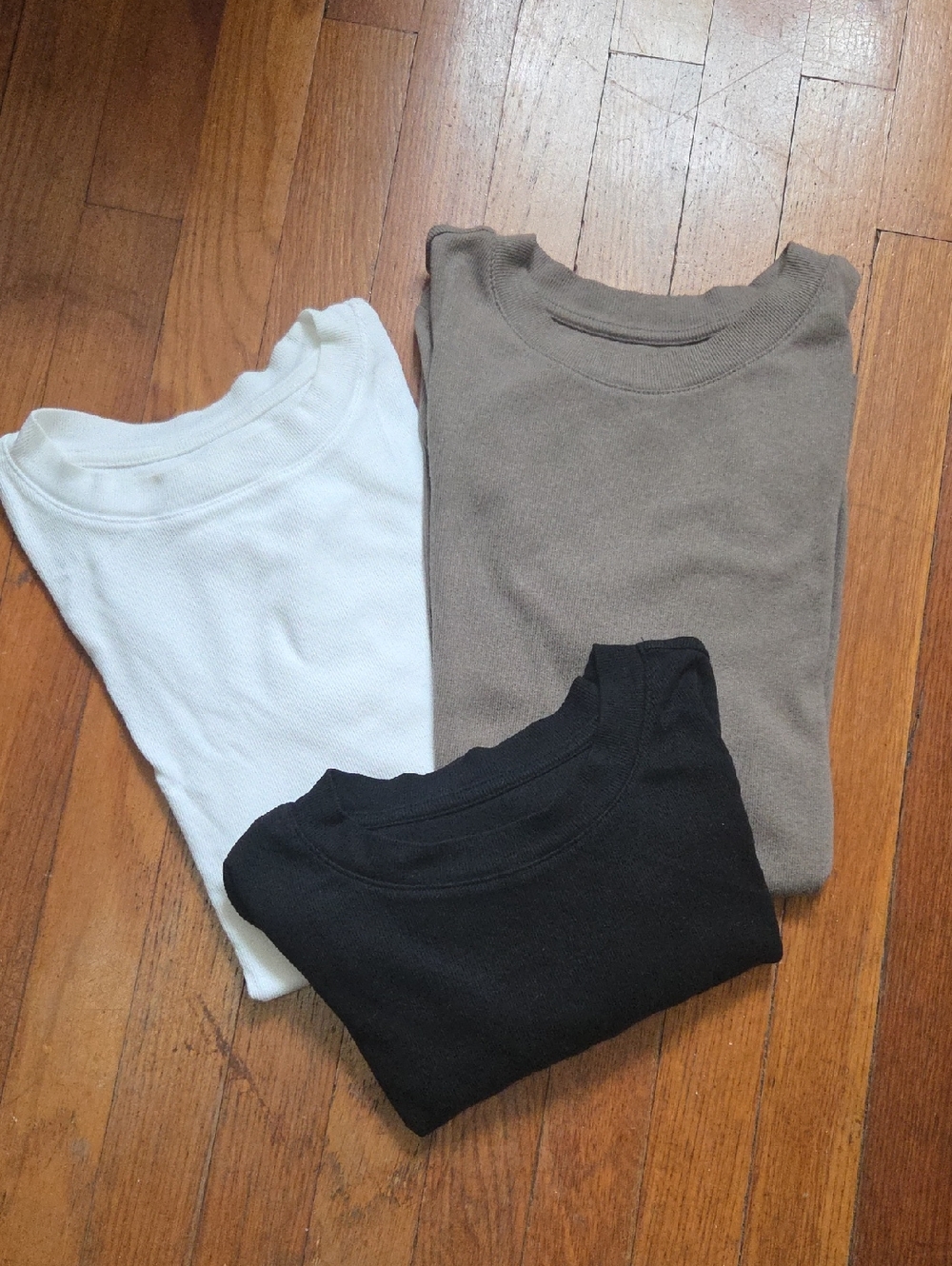 Bundle of ribbed, crew neck t-shirts